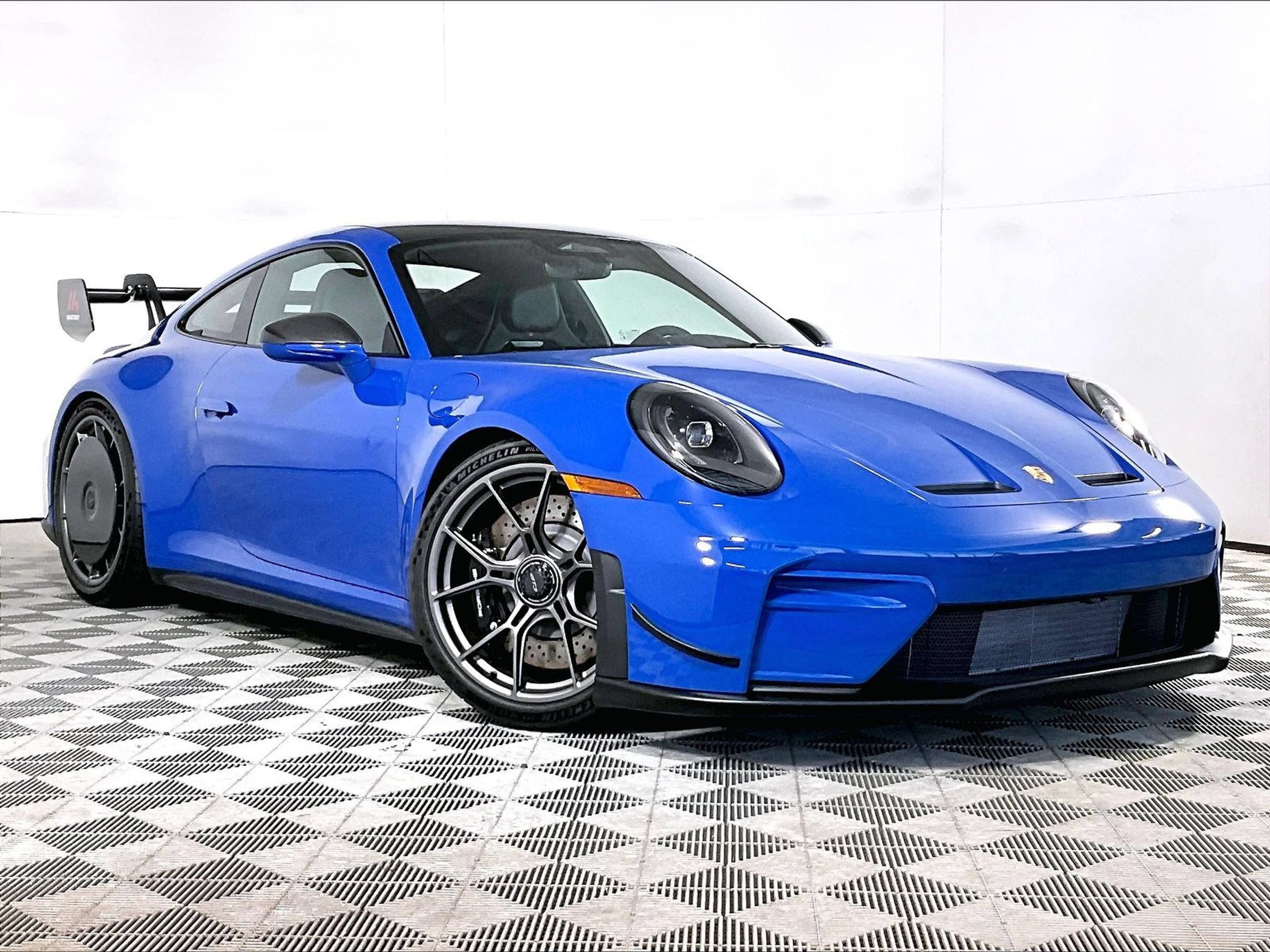 Used 2026 Porsche 911 GT3 RWD image 7