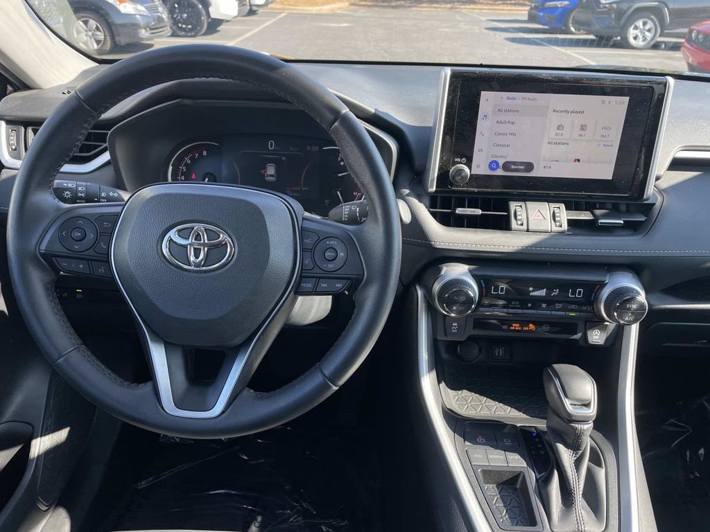 Used 2023 Toyota RAV4 XLE Premium FWD image 18