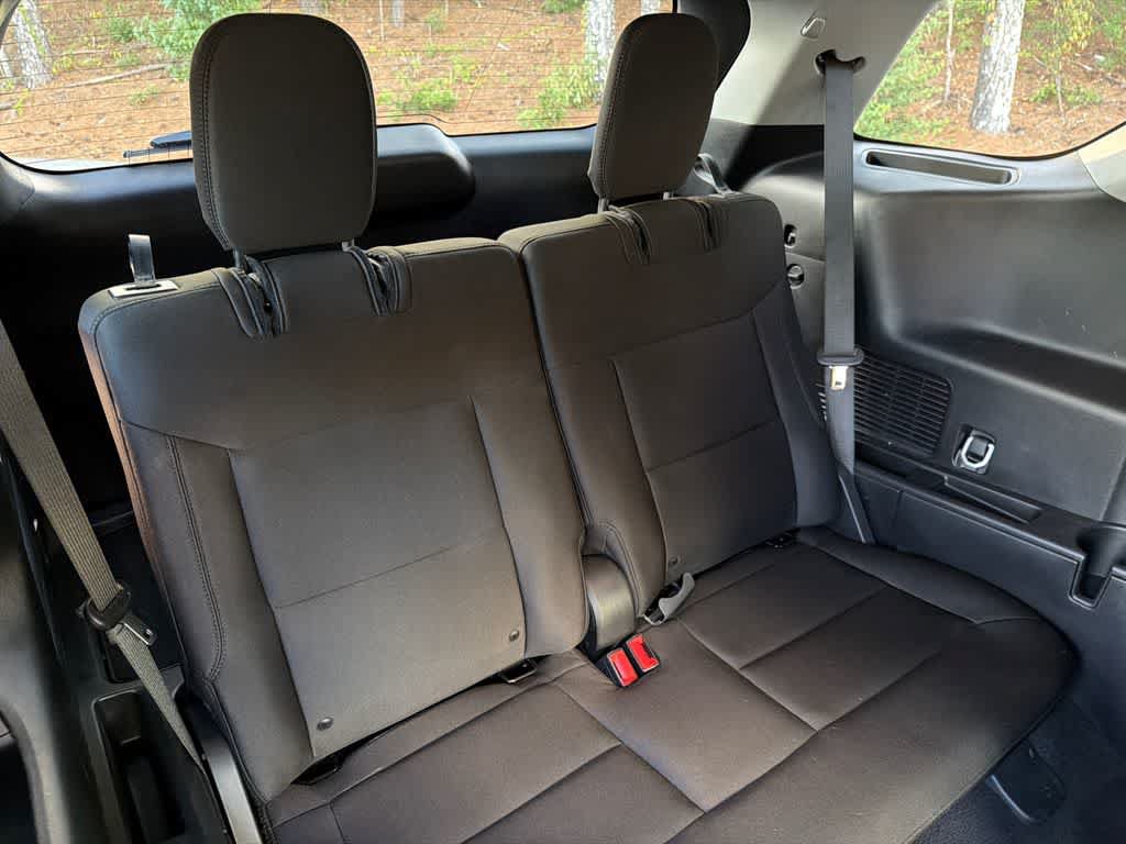 Used 2023 Ford Explorer XLT RWD image 18