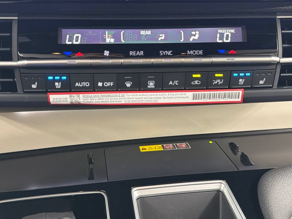 Certified 2026 Toyota Sienna Limited FWD image 36
