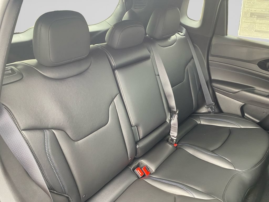 New 2026 Jeep Compass Limited AWD/4WD image 14