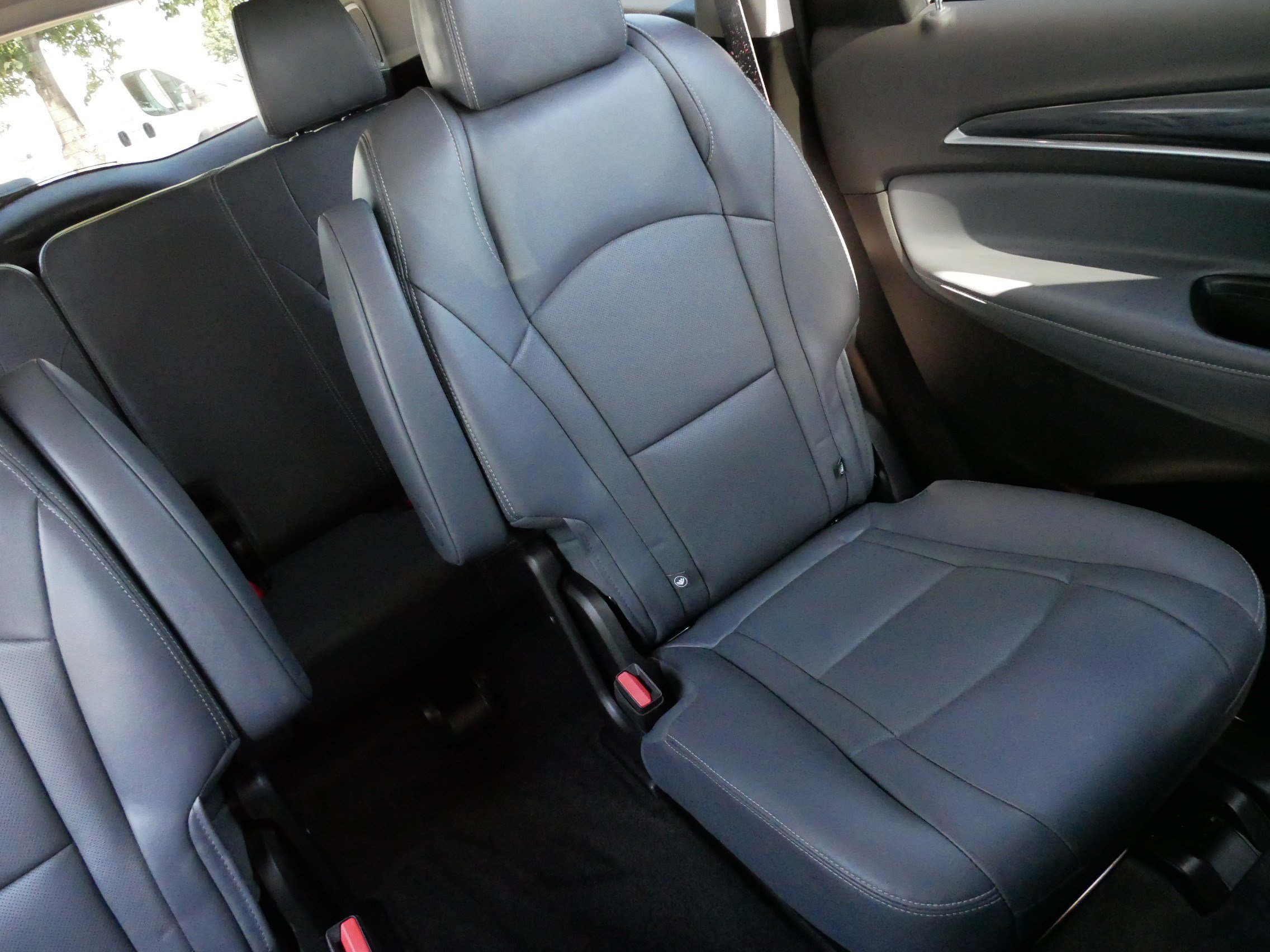 Used 2019 Buick Enclave Premium AWD/4WD image 15