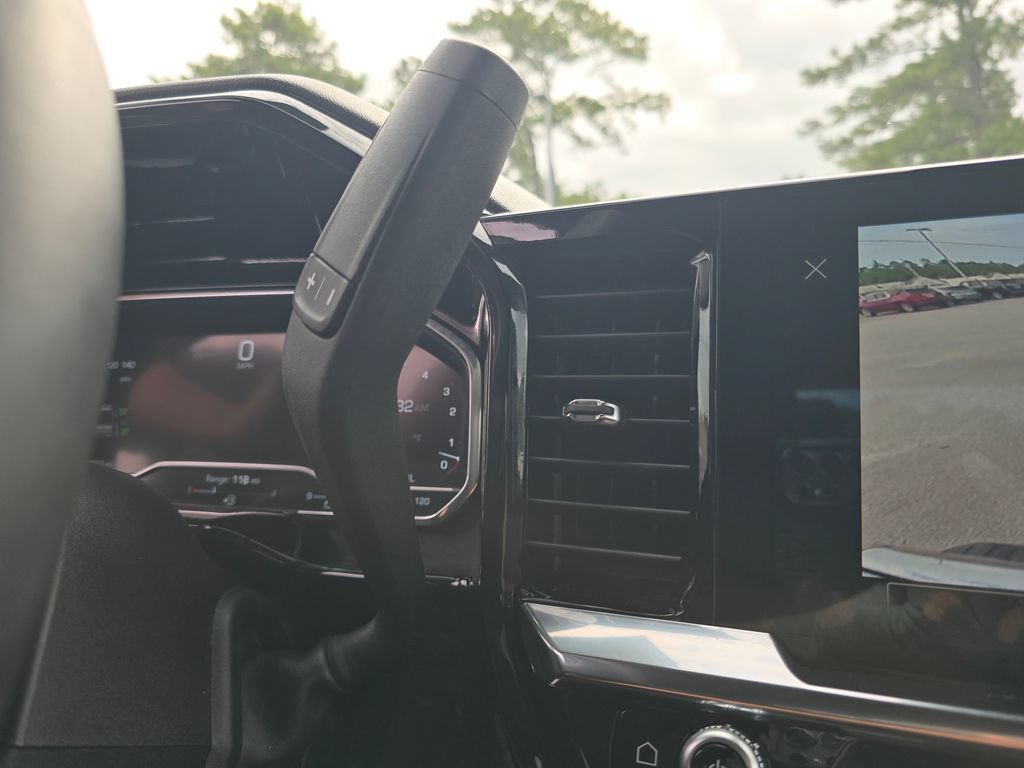Certified 2025 GMC Sierra 1500 SLT AWD/4WD image 24