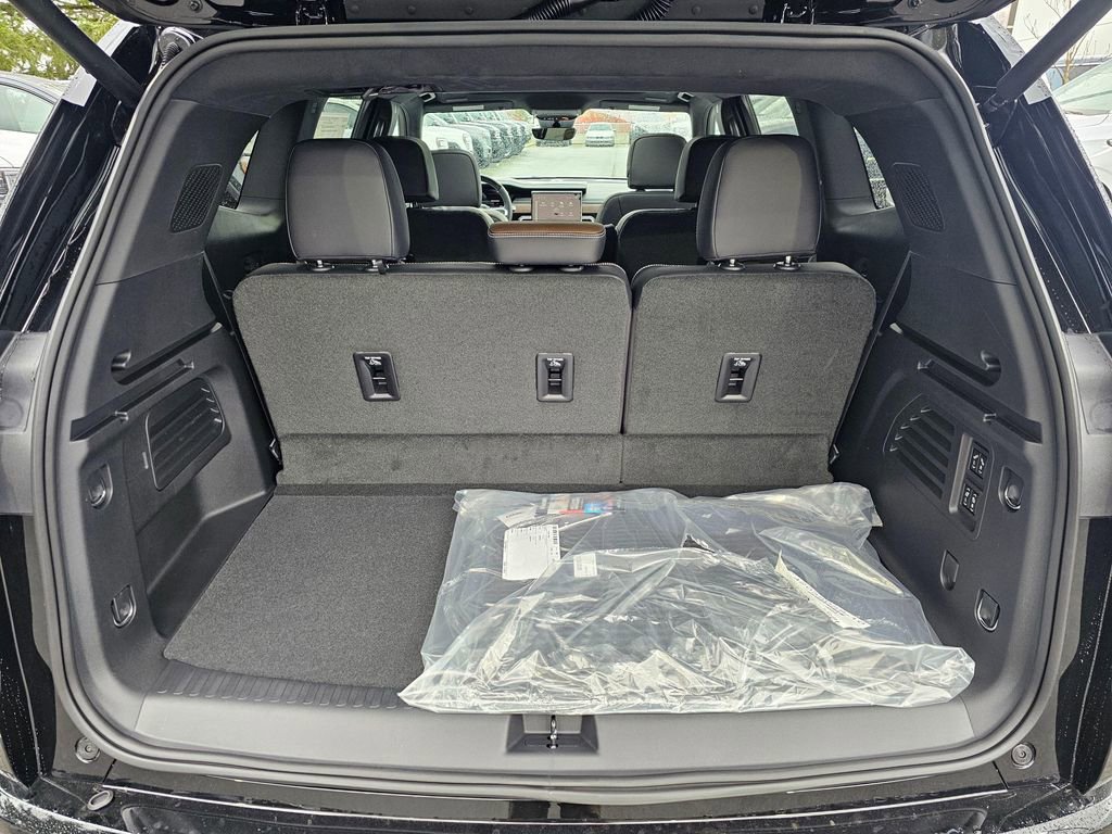 New 2026 GMC Acadia Denali Ultimate image 14