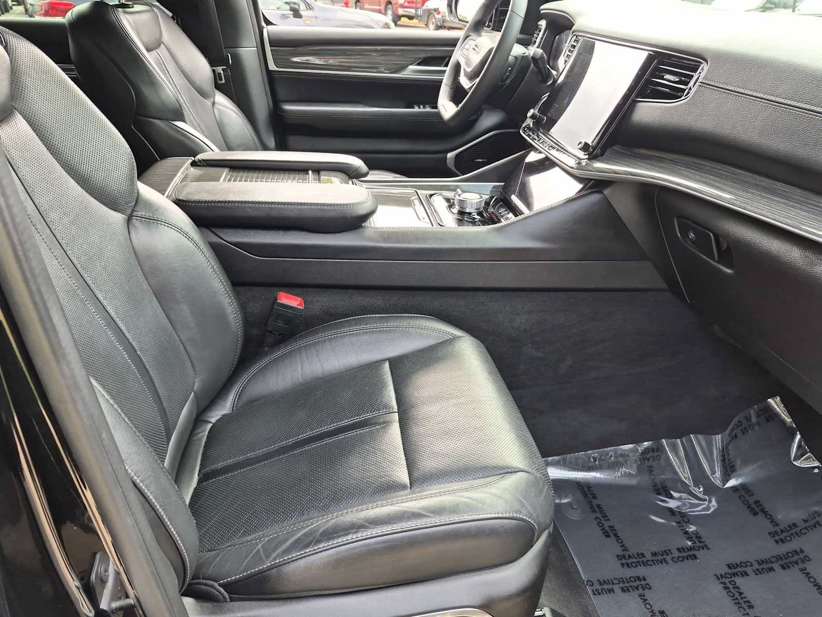 Used 2022 Jeep Wagoneer Series II AWD/4WD image 20