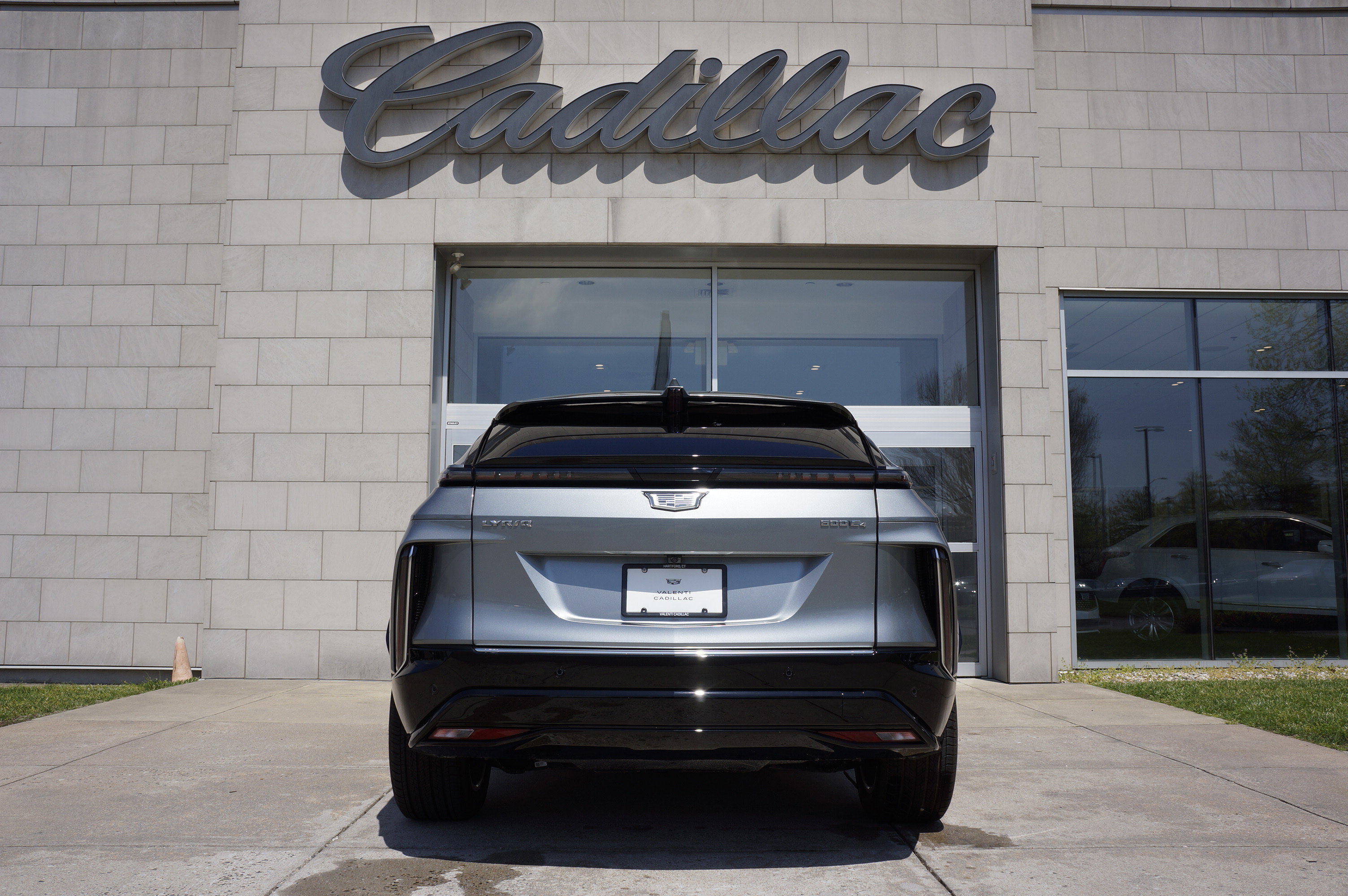 Used 2024 Cadillac Lyriq Tech image 6