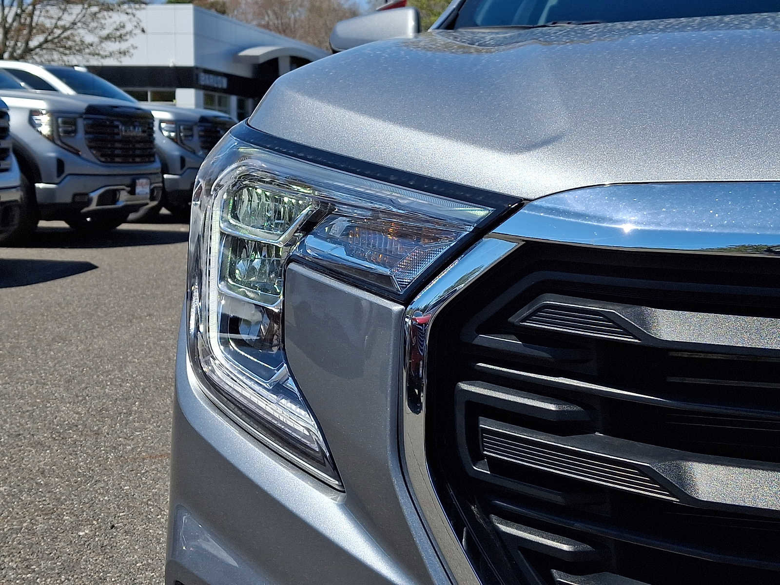 Used 2023 GMC Terrain SLE w/ Driver Convenience Package FWD image 10