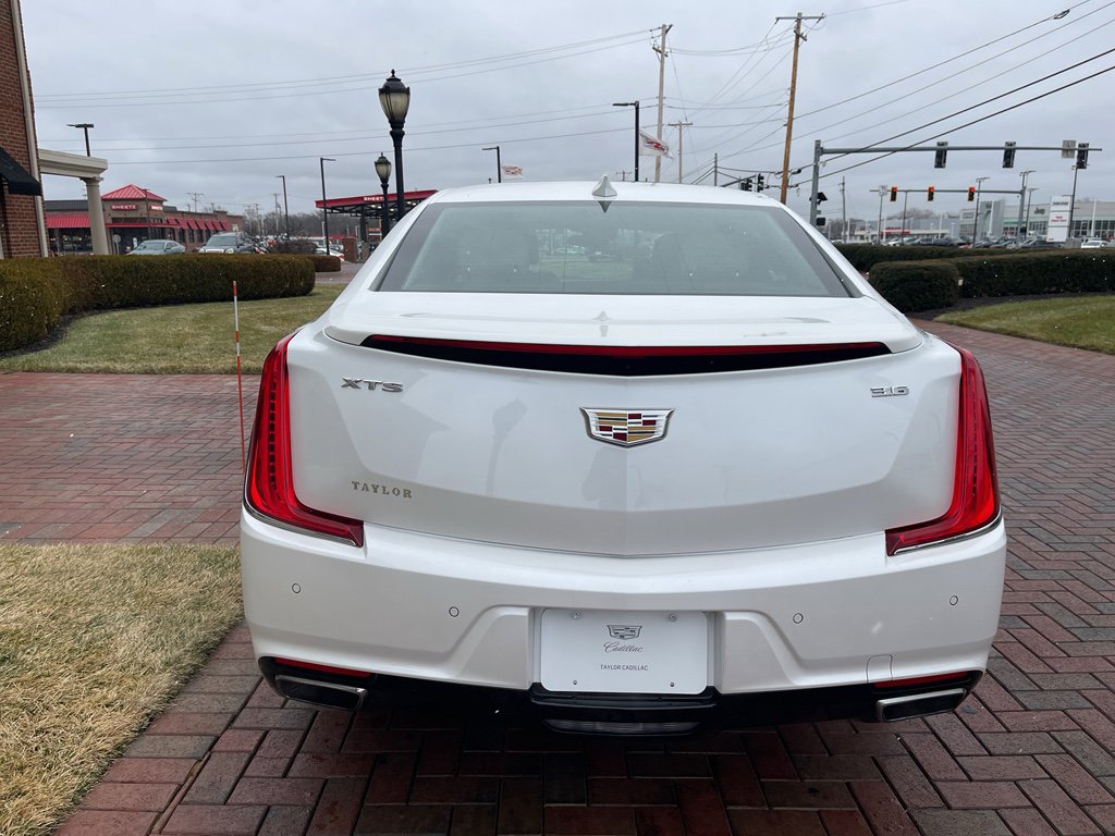 Used 2018 Cadillac XTS Luxury w/ Driver Awareness Package image 8