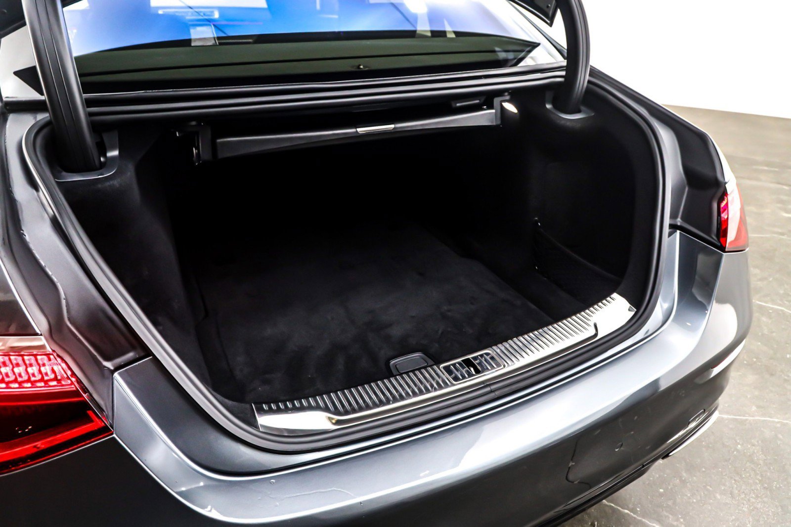 Certified 2022 Mercedes-Benz S 580 4MATIC Sedan image 24