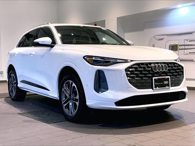 Certified 2025 Audi Q5 Premium w/ Convenience Package AWD/4WD video 1