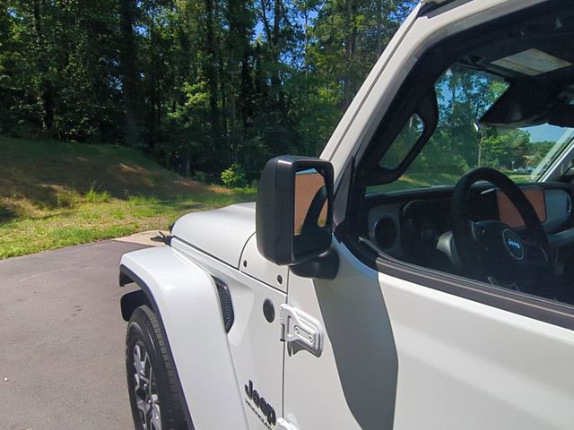 New 2025 Jeep Wrangler Unlimited Sahara AWD/4WD image 18