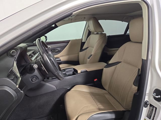 Used 2020 Lexus ES 350 Ultra Luxury w/ Accessory Package image 14