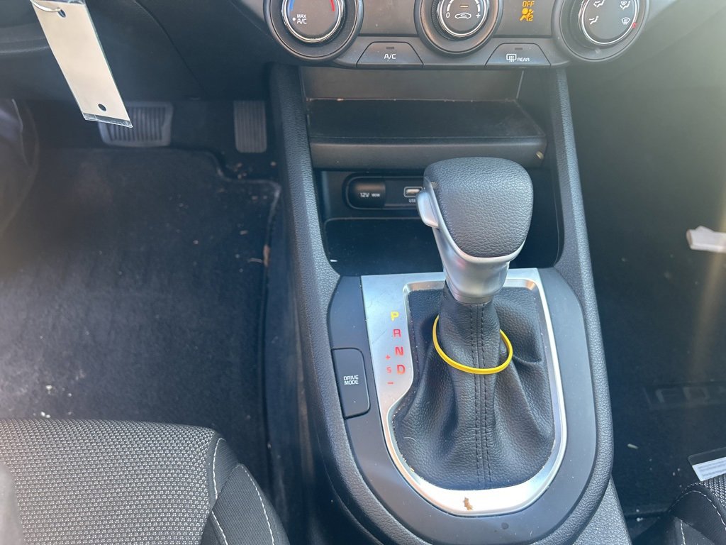 Certified 2023 Kia Forte LXS image 11