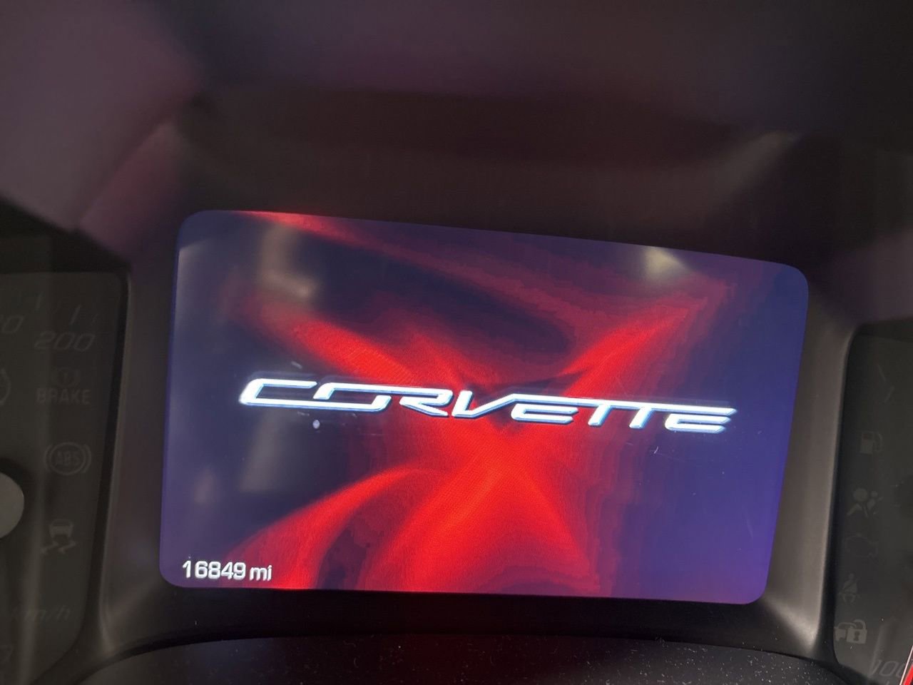 Used 2019 Chevrolet Corvette Stingray Coupe w/ 1LT image 13