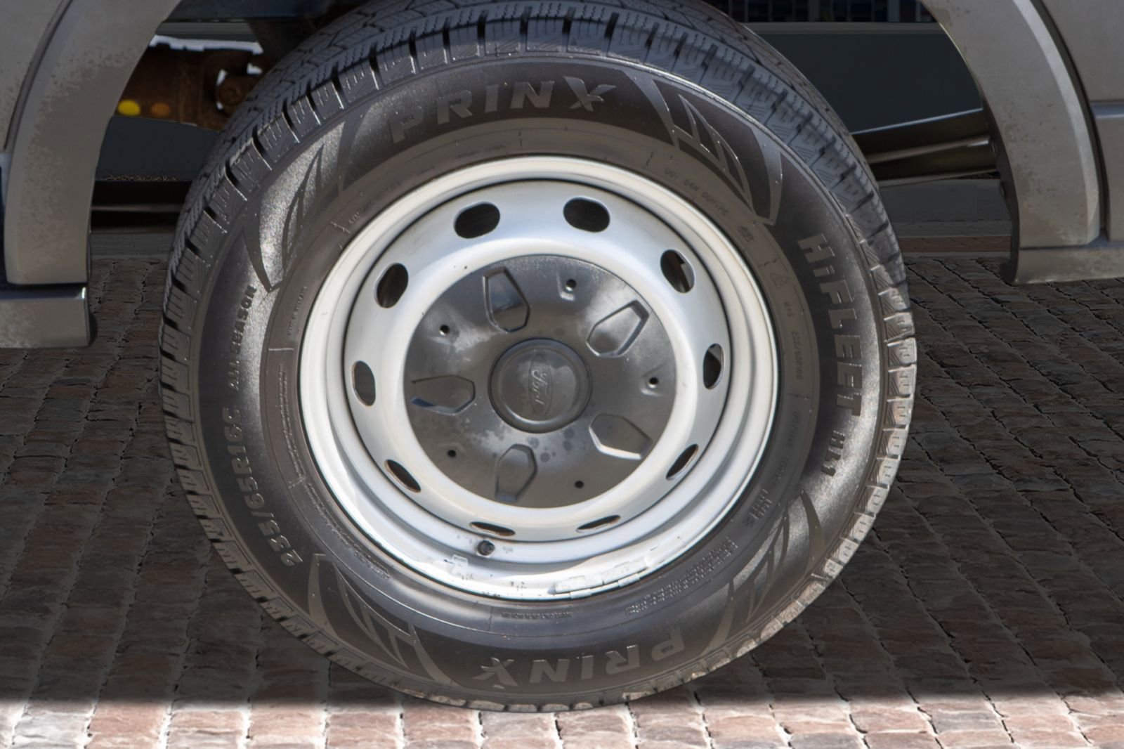 Used 2019 Ford Transit 250 148 Medium Roof image 28