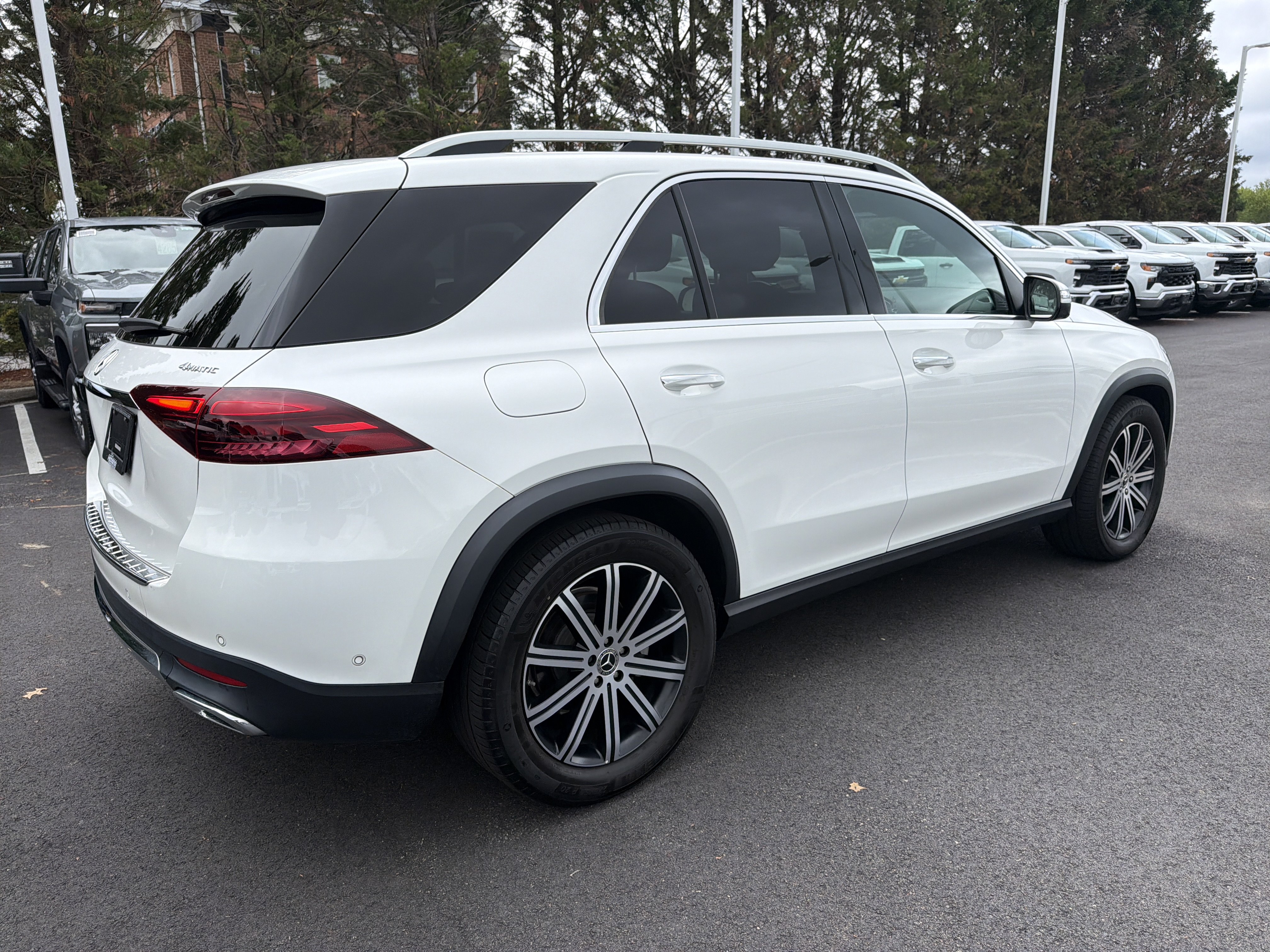 Used 2024 Mercedes-Benz GLE 350 4MATIC image 10