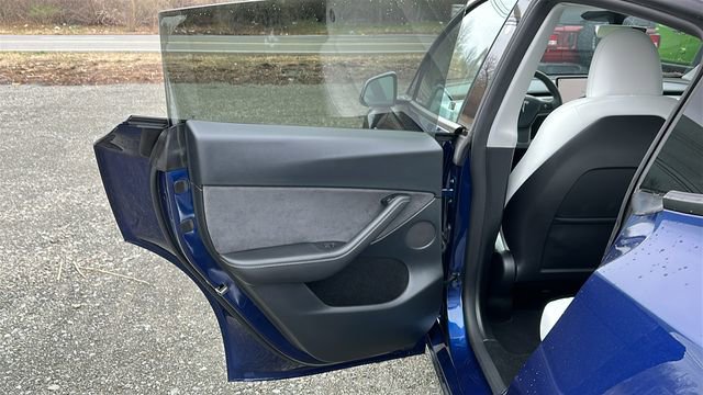 Used 2023 Tesla Model Y Long Range image 16