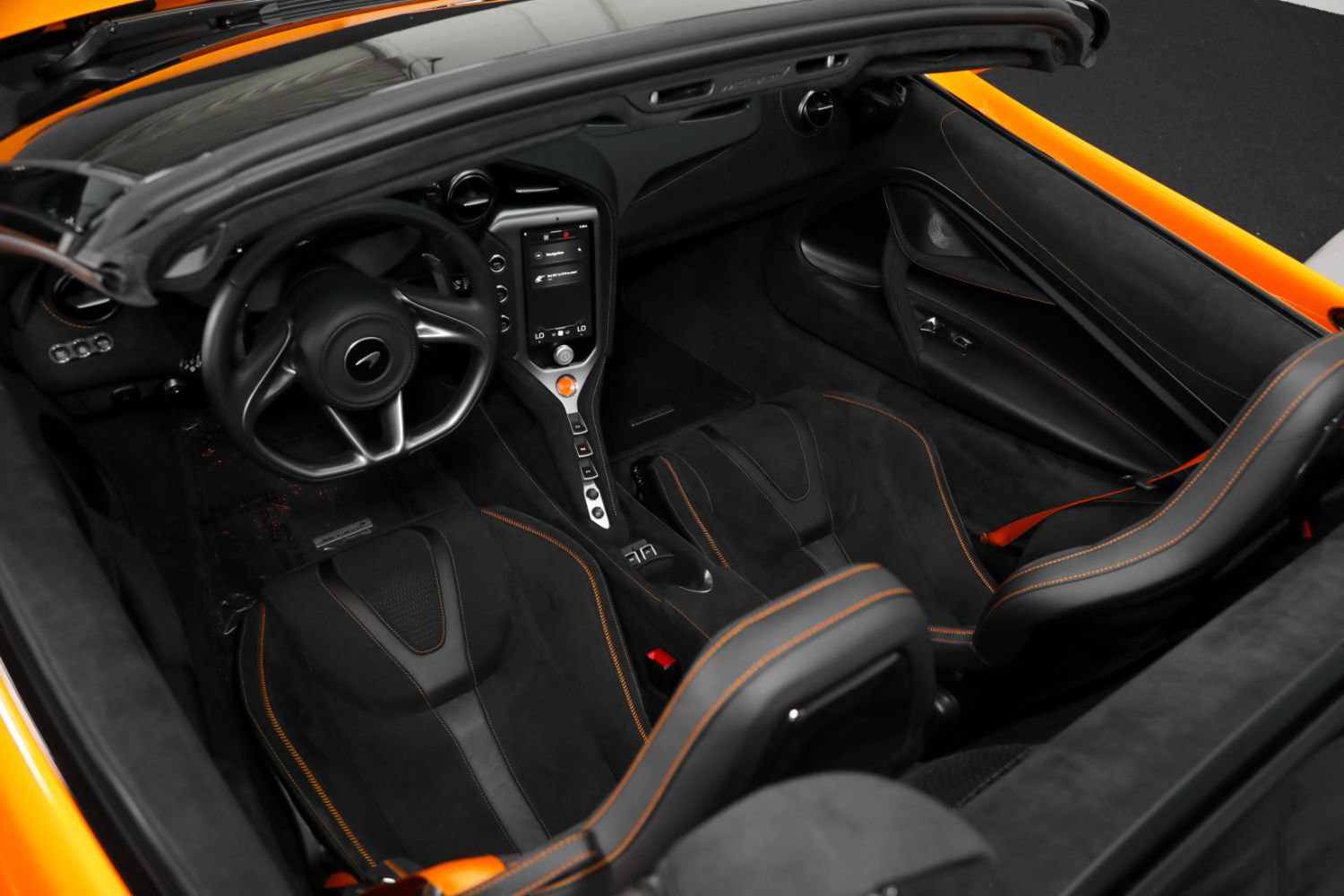 Used 2026 McLaren 750S Spider RWD image 12