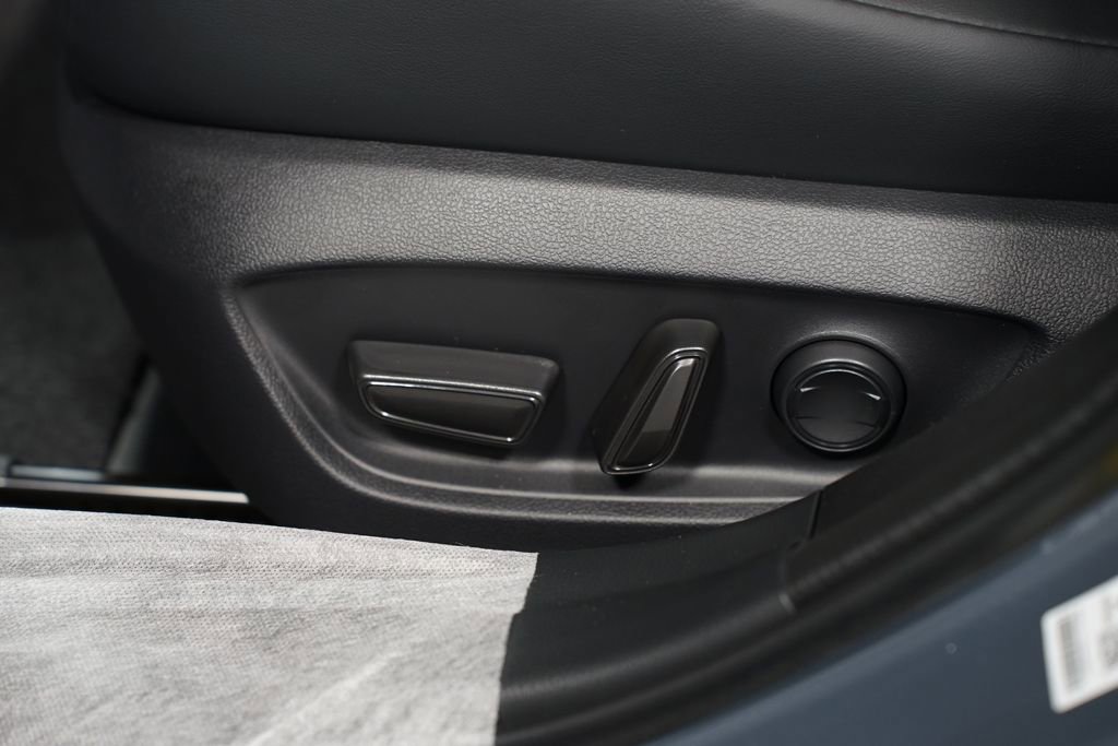 New 2026 Toyota Prius Plug-In Hybrid image 34