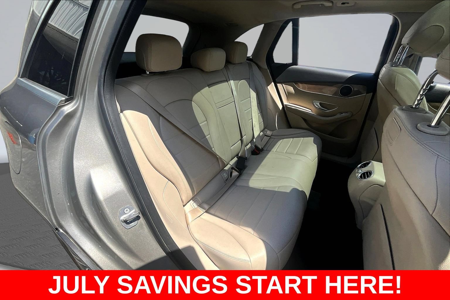 Used 2019 Mercedes-Benz GLC 300 4MATIC w/ Premium Package image 30
