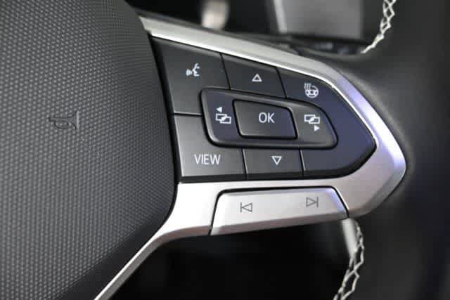 New 2026 Volkswagen Atlas Cross Sport SE FWD image 38