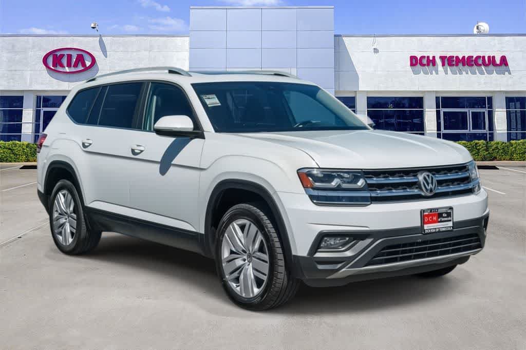 Used 2019 Volkswagen Atlas SE w/ Panoramic Sunroof Package FWD image 3