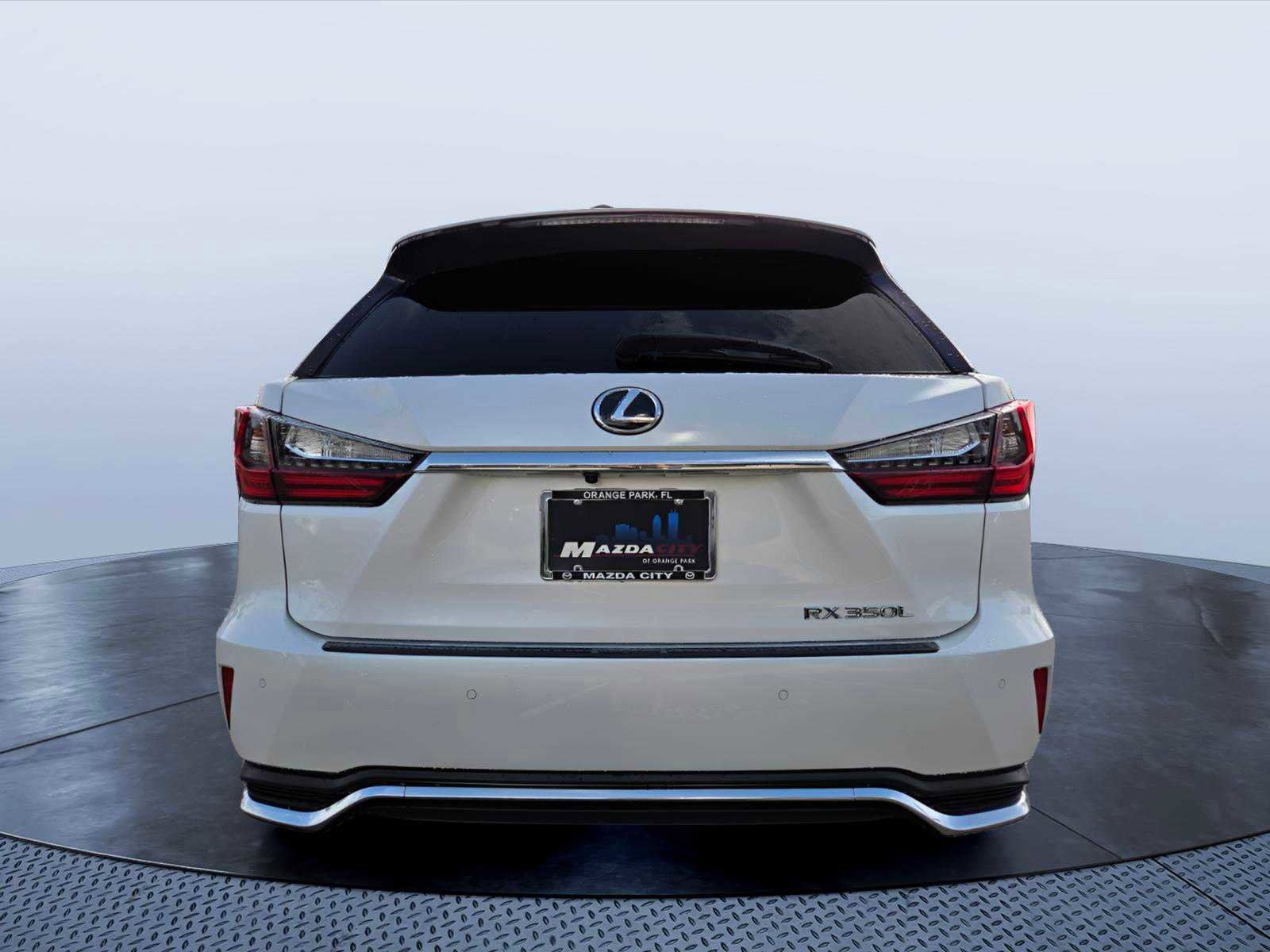 Used 2021 Lexus RX 350L FWD w/ Premium Package image 4
