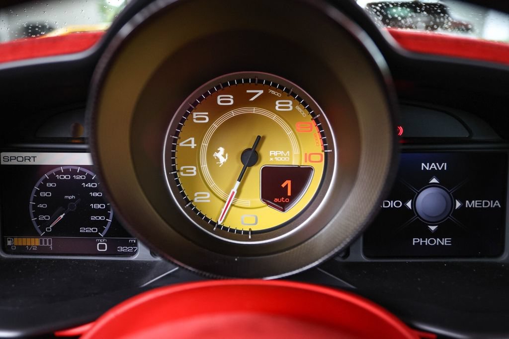 Used 2015 Ferrari 458 Speciale A RWD image 33