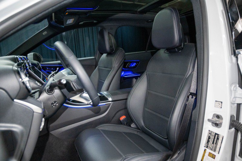 Certified 2026 Mercedes-Benz GLC 300 image 11