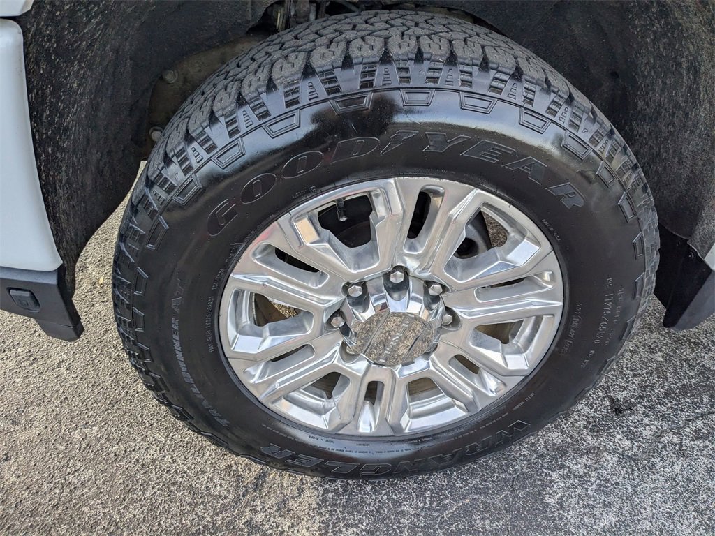 Used 2022 GMC Sierra 2500 Denali image 16