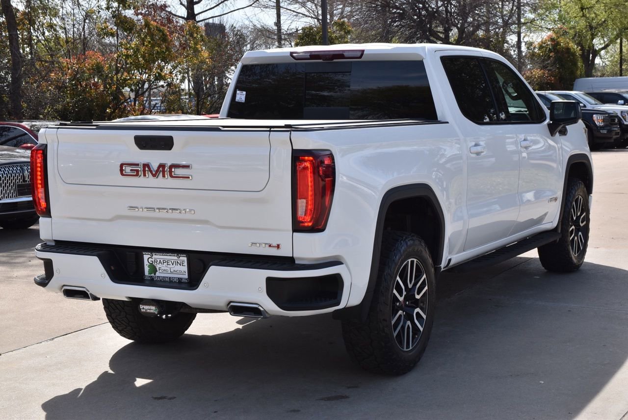 Used 2025 GMC Sierra 1500 AT4 w/ AT4 Premium Package image 8