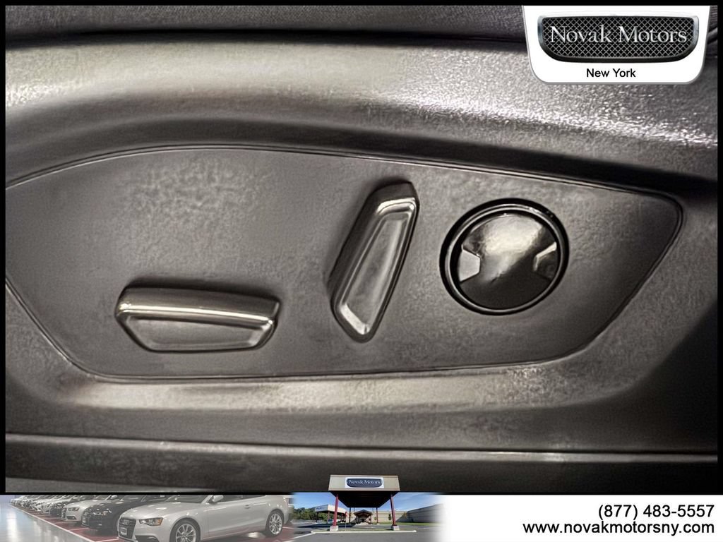 Used 2025 Ford Explorer Active AWD/4WD image 20