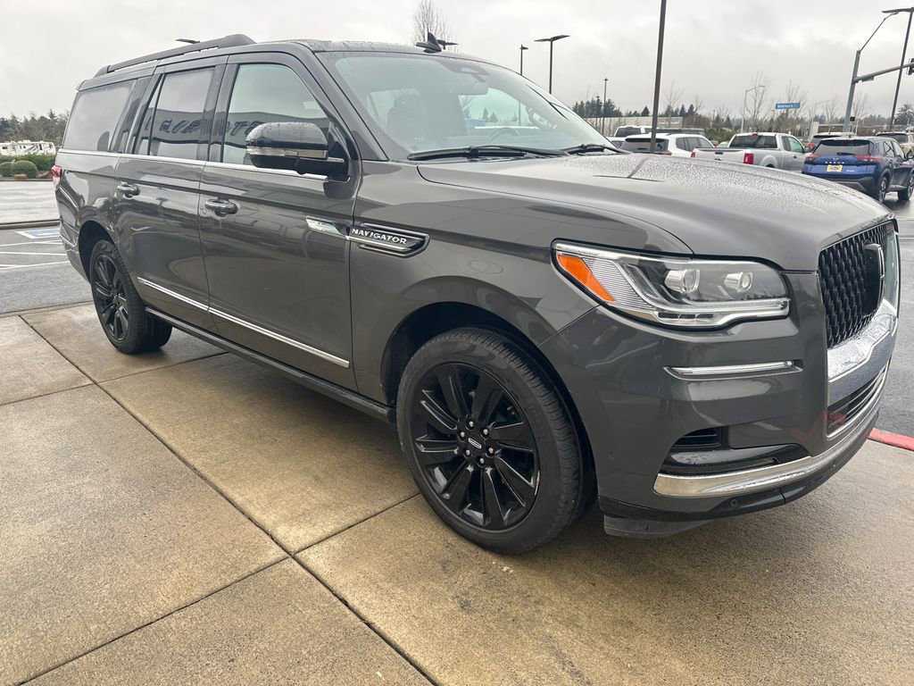 Used 2024 Lincoln Navigator L Black Label image 6