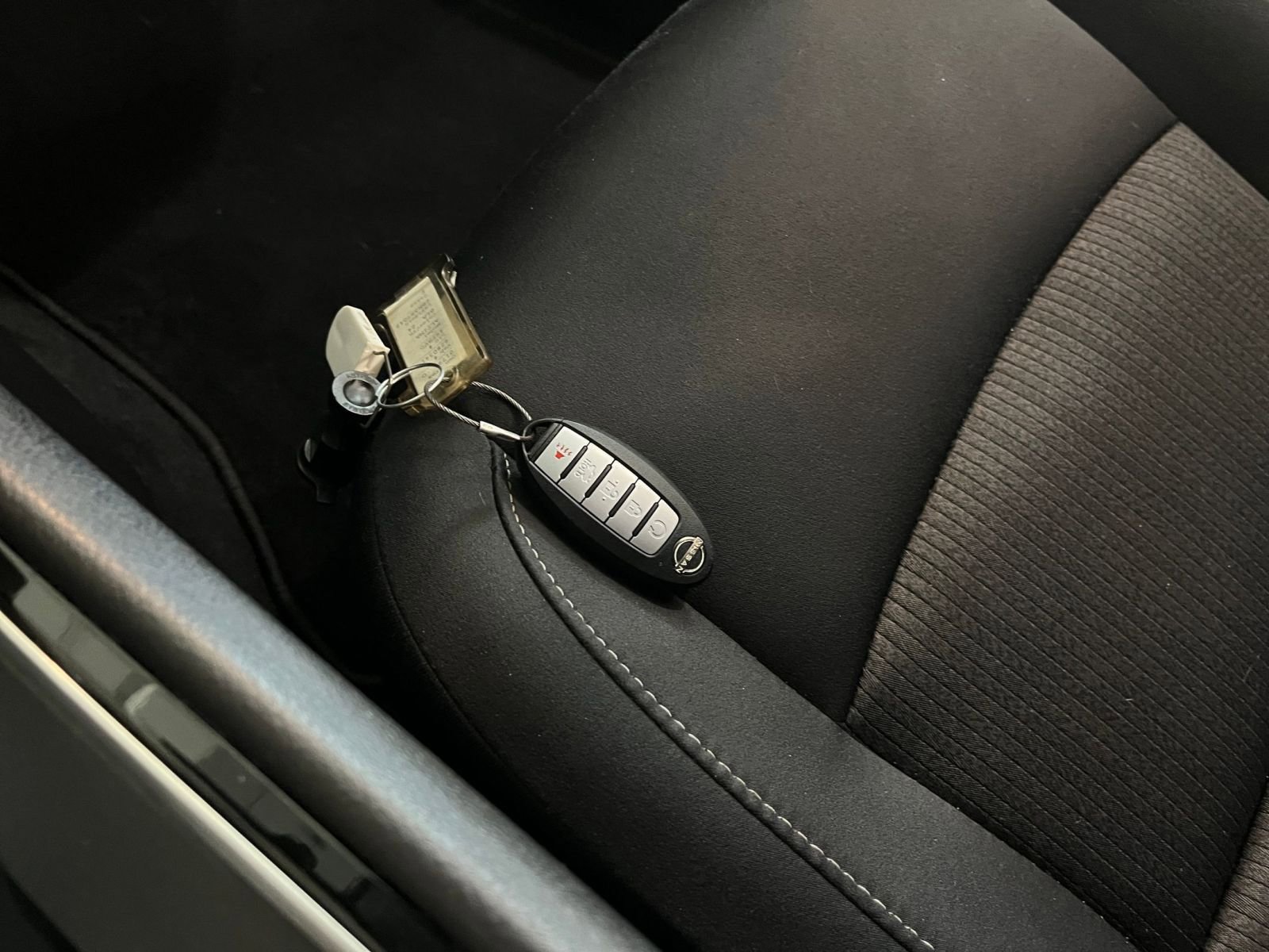 Used 2024 Nissan Altima 2.5 SV FWD image 21