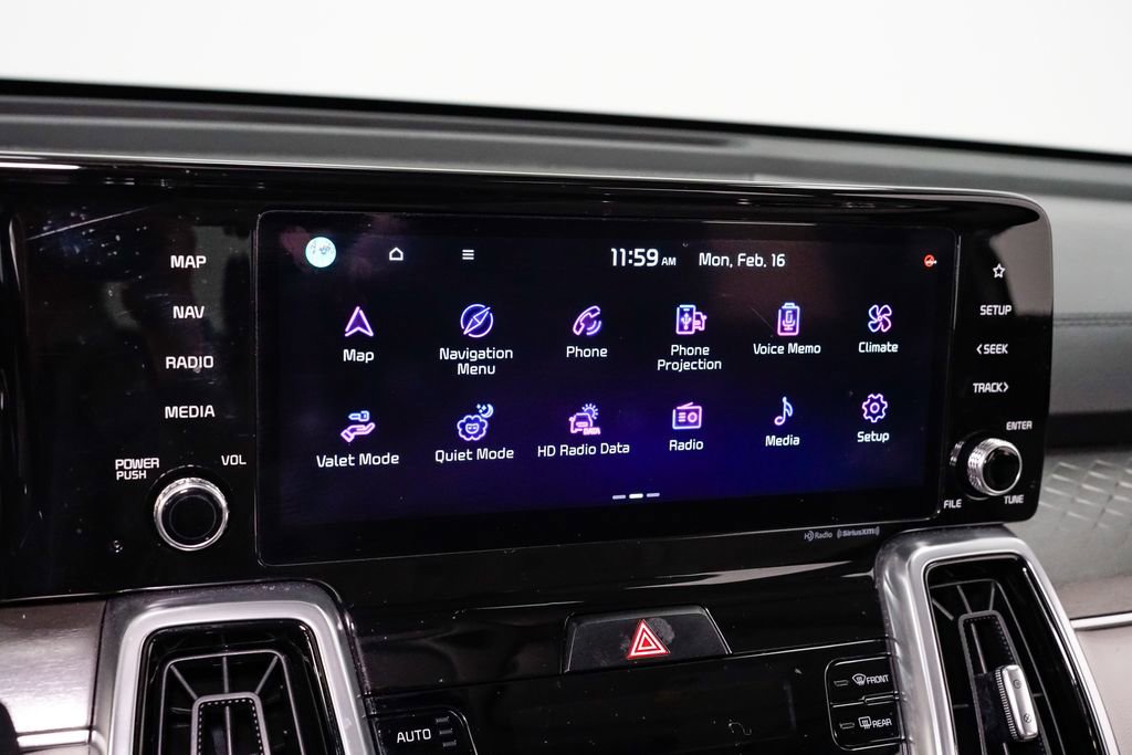 Certified 2023 Kia Sorento SX image 17