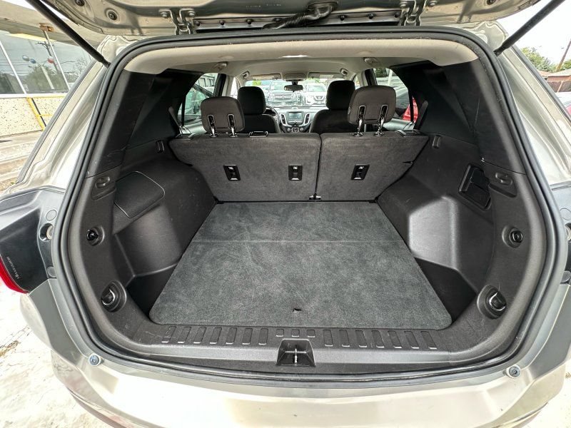 Used 2018 Chevrolet Equinox LT FWD image 14