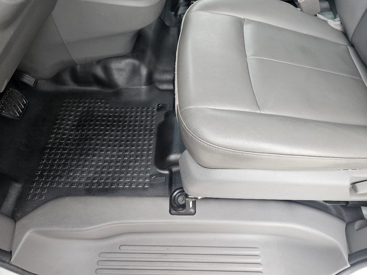 Used 2019 Nissan NV 1500 S RWD image 13