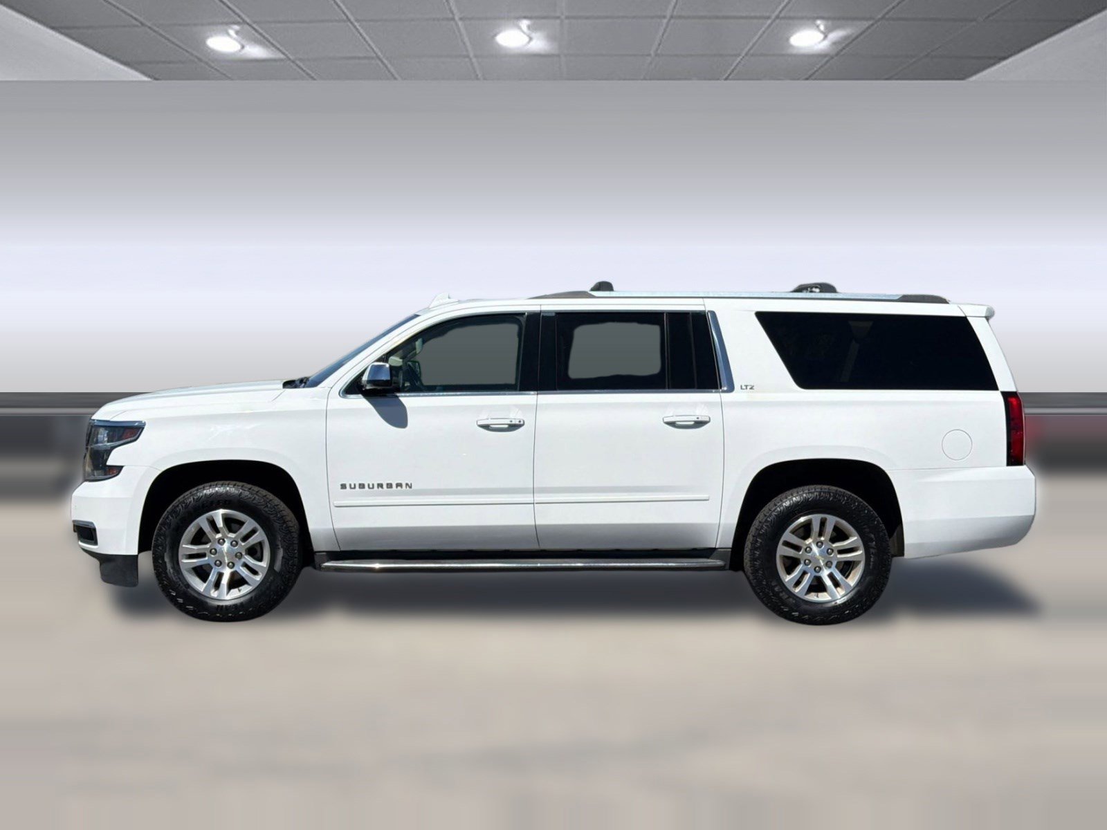 Used 2016 Chevrolet Suburban LTZ AWD/4WD image 2