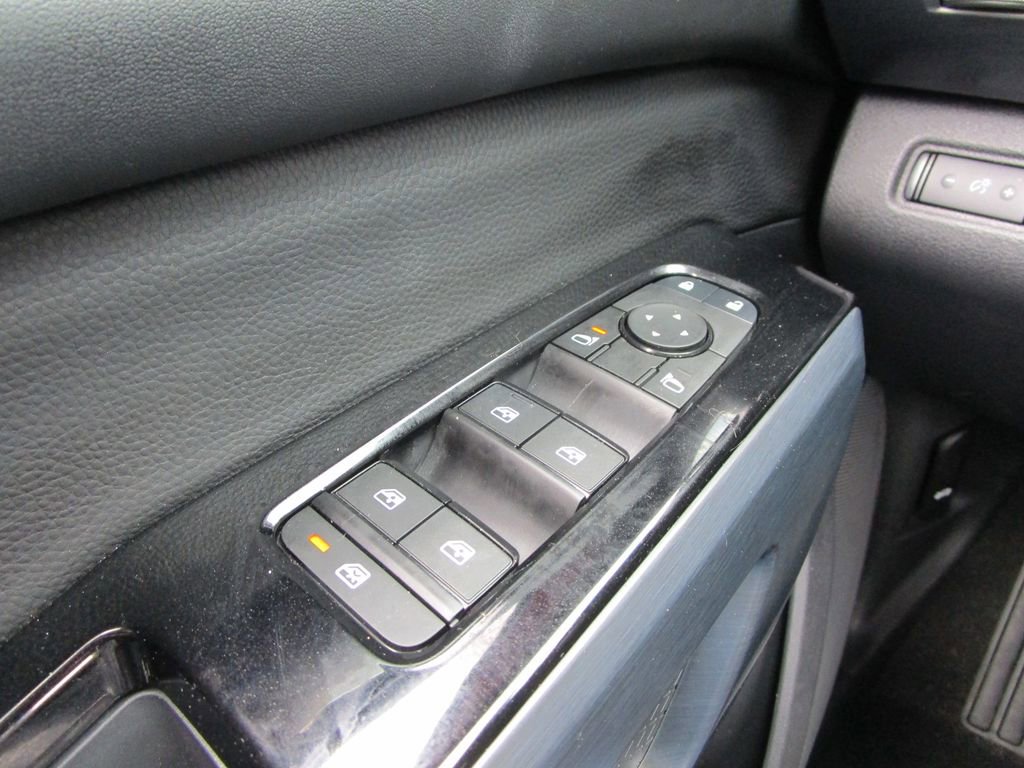 Used 2024 Nissan Pathfinder SL image 35