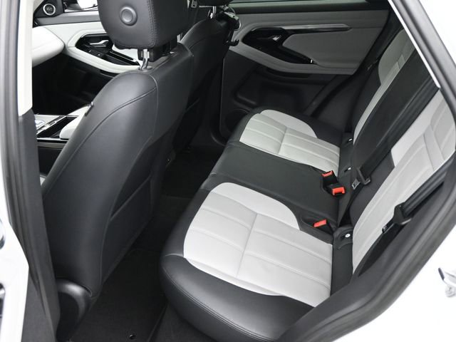 Used 2023 Land Rover Range Rover Evoque R-Dynamic SE image 6