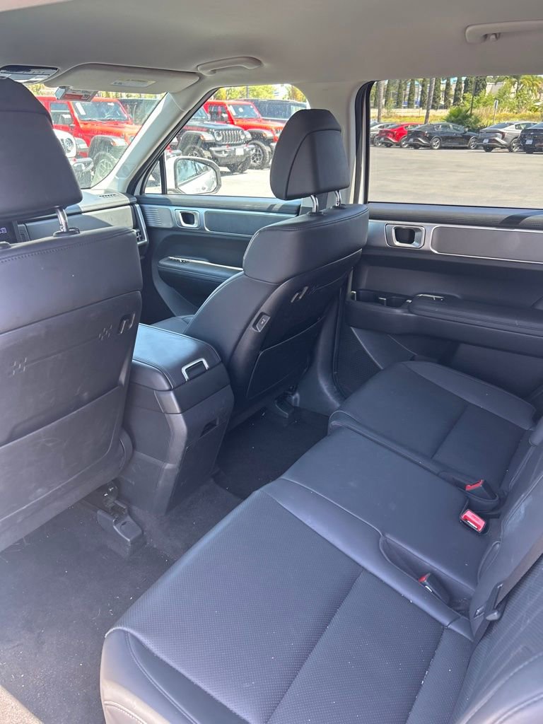 Used 2025 Hyundai Santa Fe SEL image 16