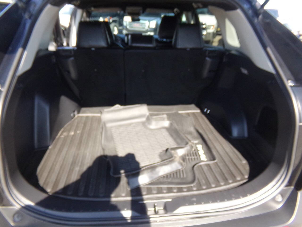 Used 2019 Toyota RAV4 LE w/ All Weather Liner Package image 24