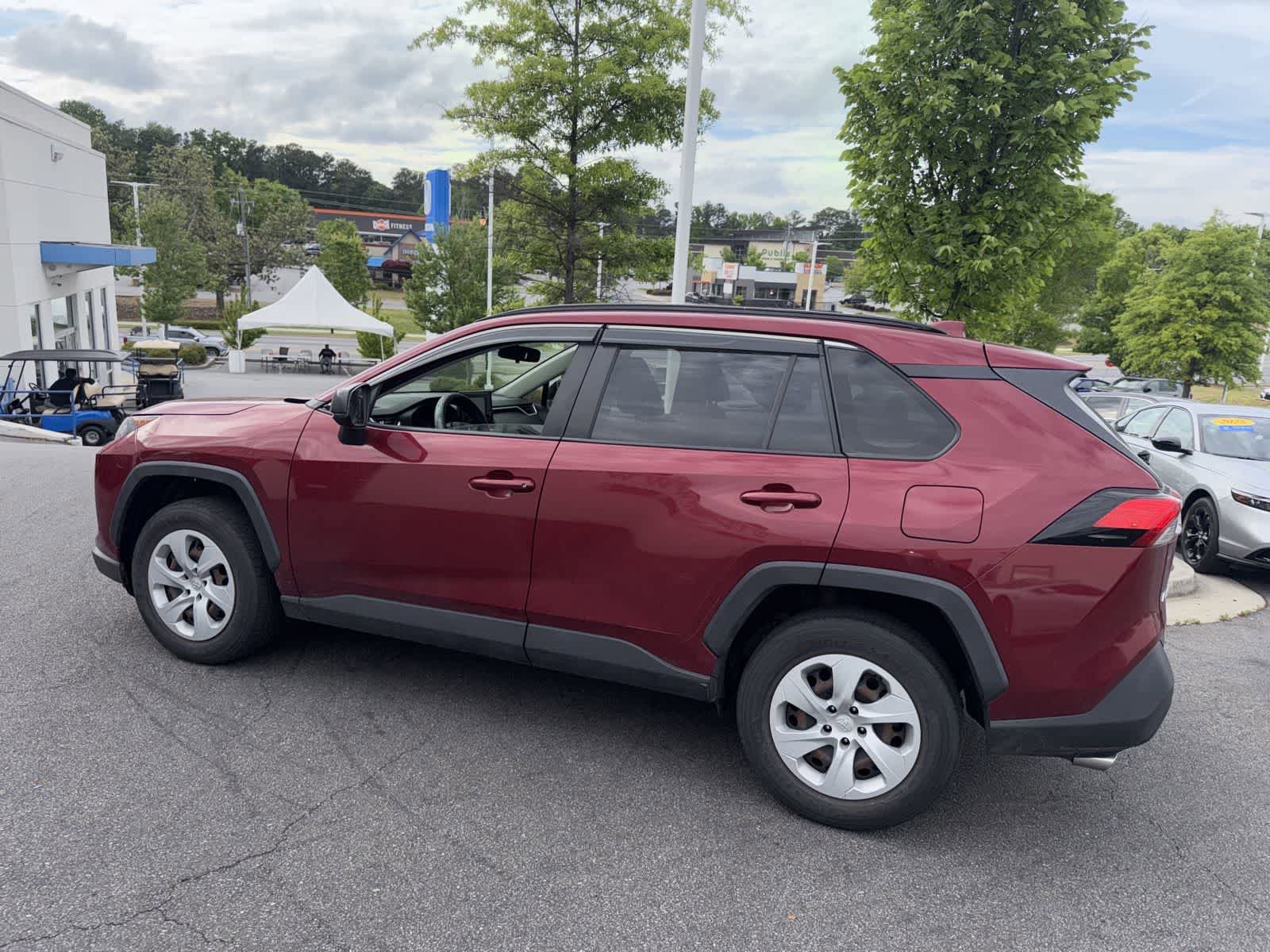 Used 2020 Toyota RAV4 LE w/ All Weather Liner Package AWD/4WD image 8