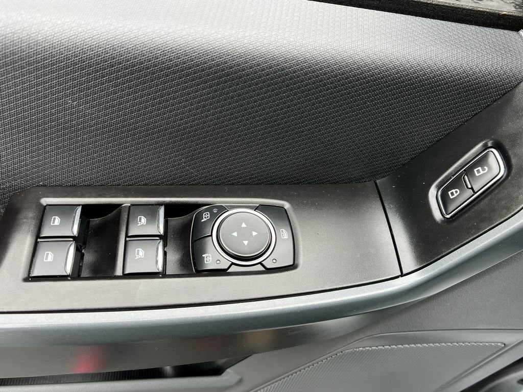 Used 2023 Ford F150 XLT image 12