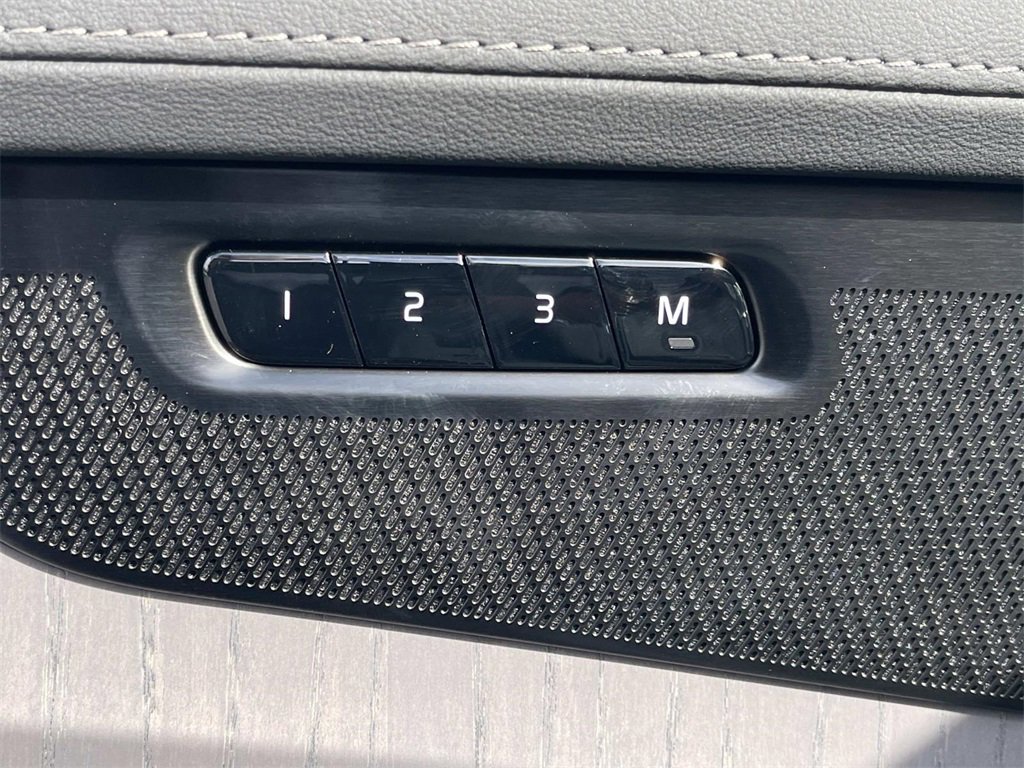 New 2026 Volvo XC90 T8 Ultra image 24