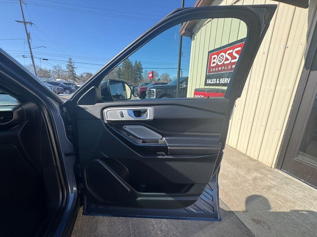 Used 2021 Ford Explorer ST w/ ST Street Pack image 83