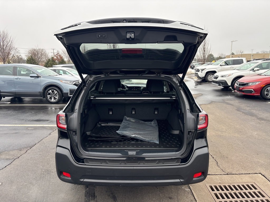Certified 2025 Subaru Outback Onyx Edition image 7