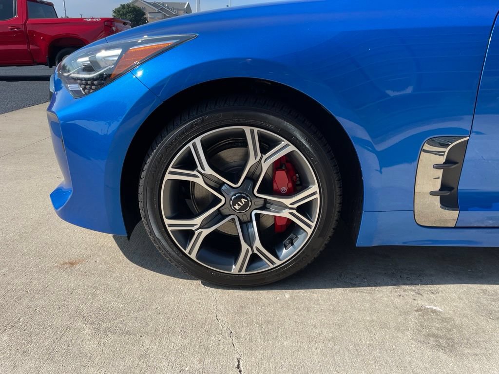 Used 2018 Kia Stinger GT1 AWD/4WD image 16