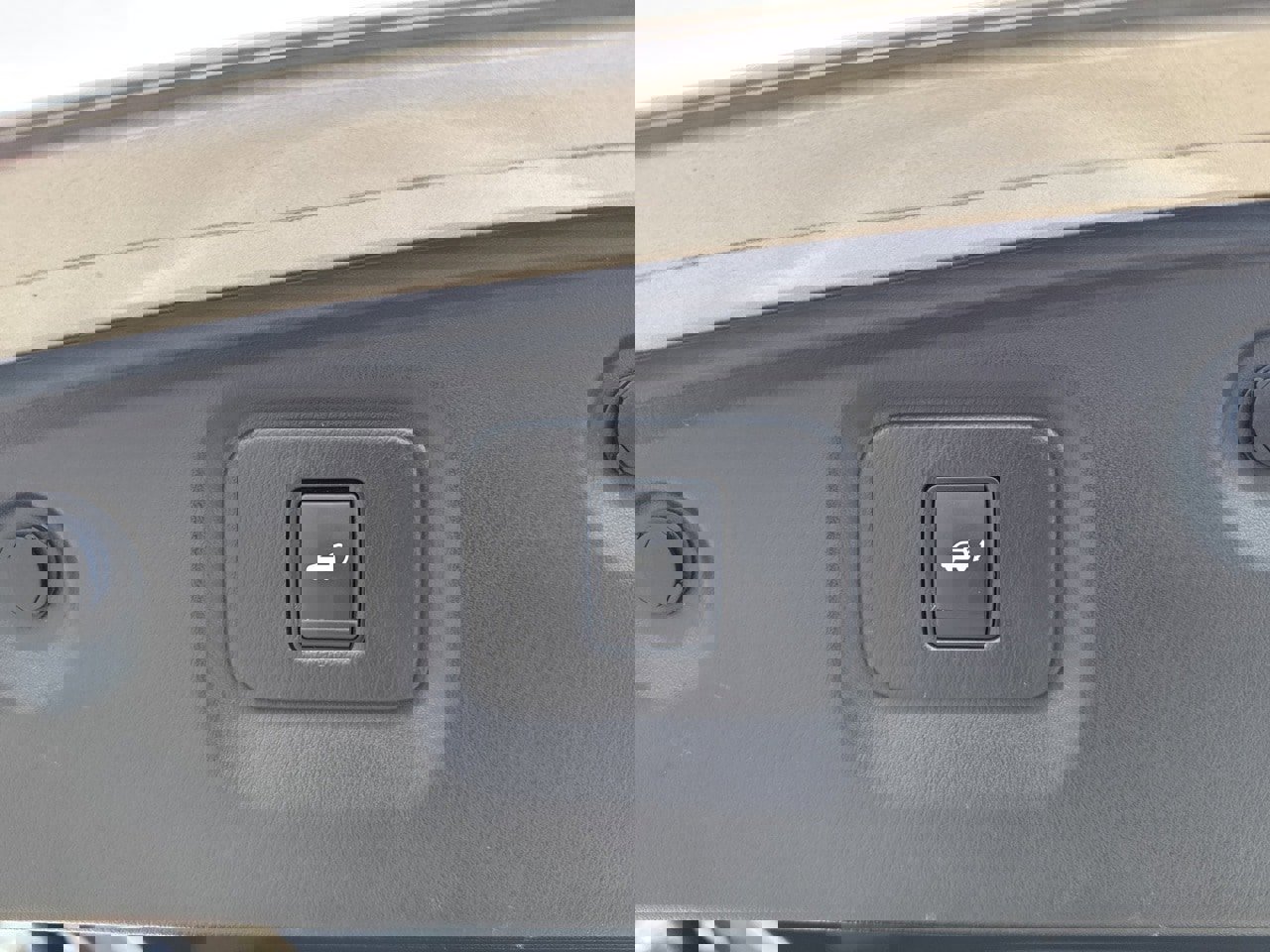 Used 2019 Nissan Pathfinder Platinum image 24