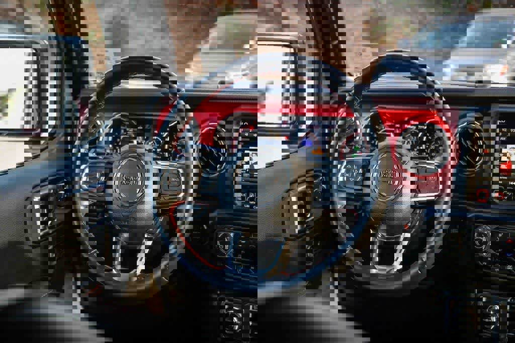 Used 2022 Jeep Wrangler Unlimited Rubicon w/ LED Lighting Group image 16